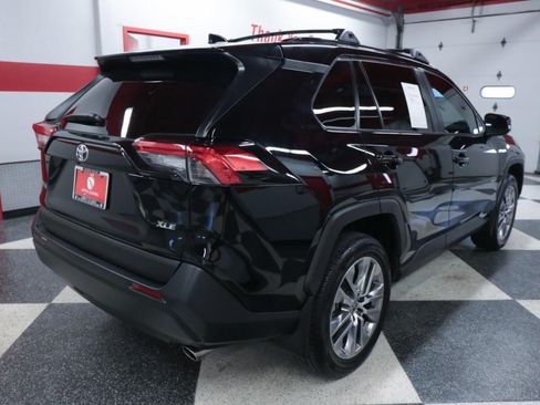 Used 2023 Toyota RAV4 XLE Premium FWD image 7