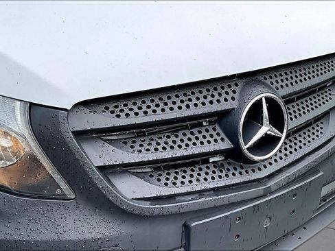 Used 2018 Mercedes-Benz Metris image 29
