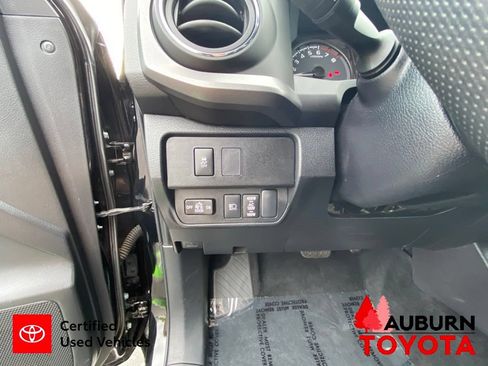 Used 2023 Toyota Tacoma TRD Off-Road AWD/4WD image 38