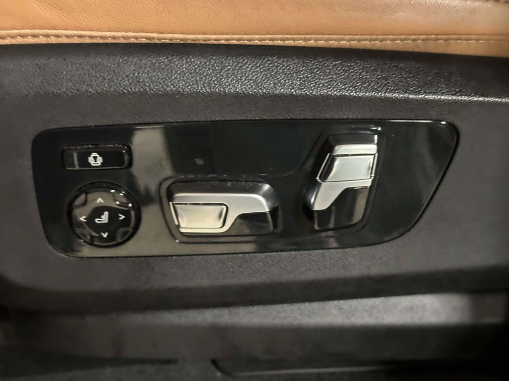 Used 2026 BMW X5 xDrive40i AWD/4WD image 21