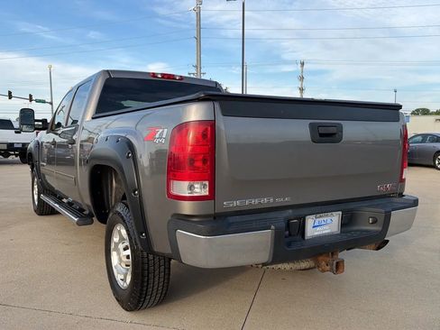 Used 2008 GMC Sierra 2500 SLE w/ SLE2 Preferred Package AWD/4WD image 16