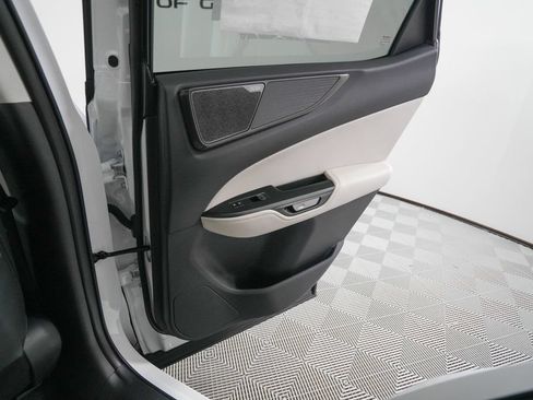 New 2026 Lexus NX 350 AWD w/ Cold Area Package image 15