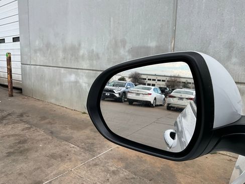 Used 2025 Buick Encore GX Preferred image 17