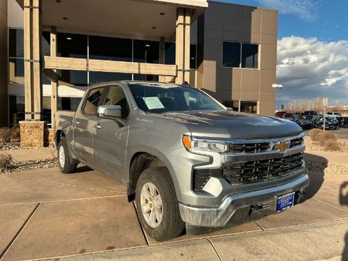 Used 2025 Chevrolet Silverado 1500 LT AWD/4WD image 10