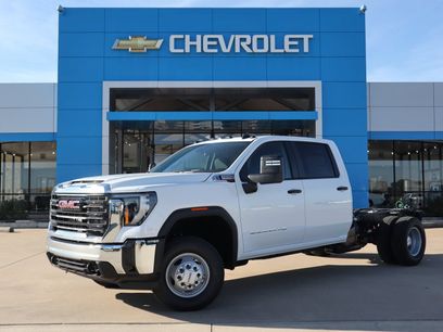 New 2026 GMC Sierra 3500 Pro w/ Convenience Package