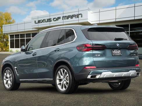 Used 2025 BMW X5 xDrive40i image 3