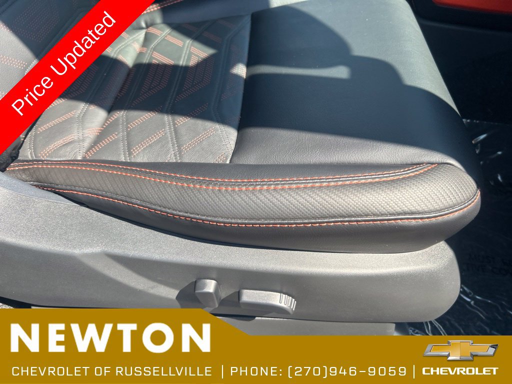 Used 2025 Nissan Frontier 2WD Crew Cab image 24