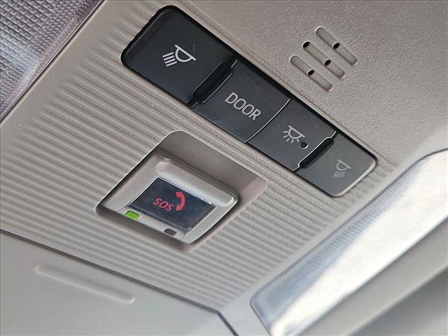 Used 2025 Toyota RAV4 LE AWD/4WD image 20