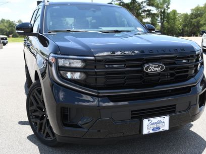 New 2026 Ford Expedition Platinum w/ Stealth Performance Package