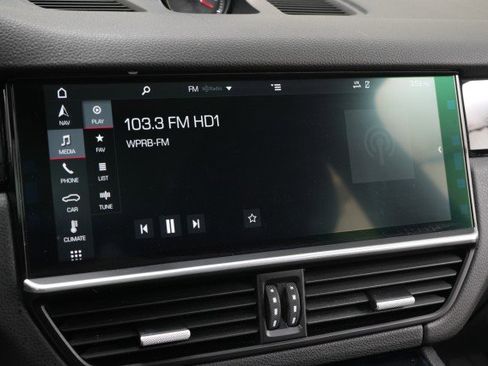 Used 2019 Porsche Cayenne image 48