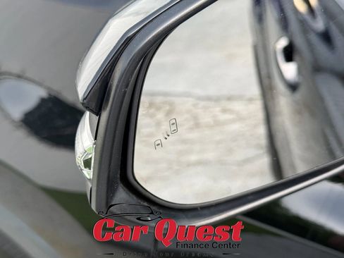 Used 2019 Toyota Highlander XLE w/ Preferred Accessory Package AWD/4WD image 26