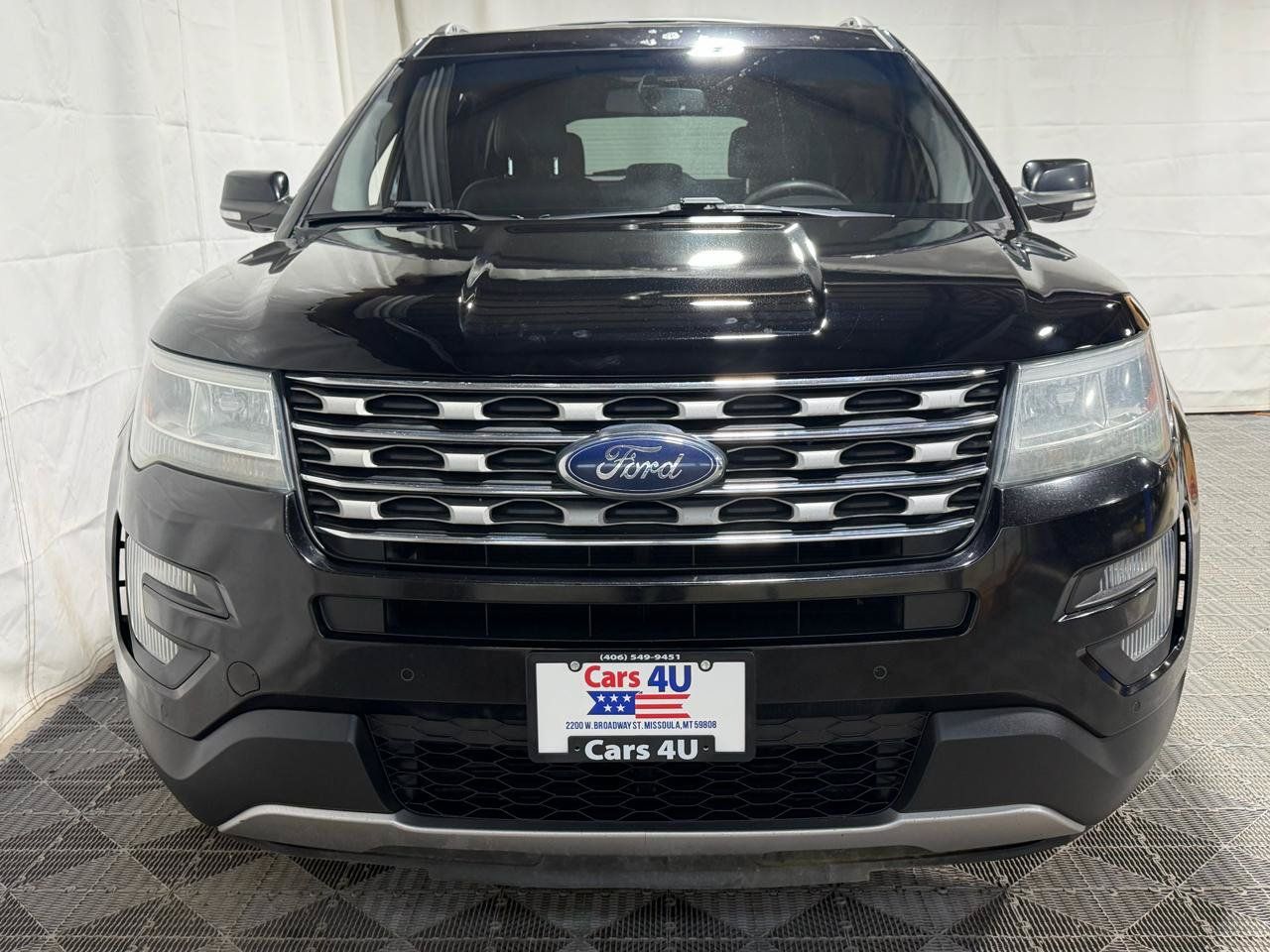 Used 2016 Ford Explorer XLT w/ Equipment Group 202A AWD/4WD image 2