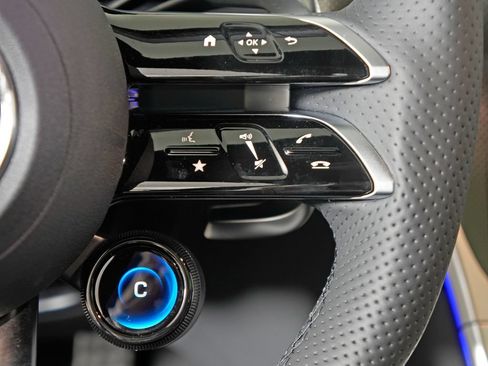 Used 2025 Mercedes-Benz GLC 63 AMG S image 18