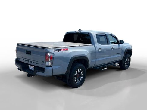 Used 2020 Toyota Tacoma TRD Off-Road w/ Technology Package AWD/4WD image 5