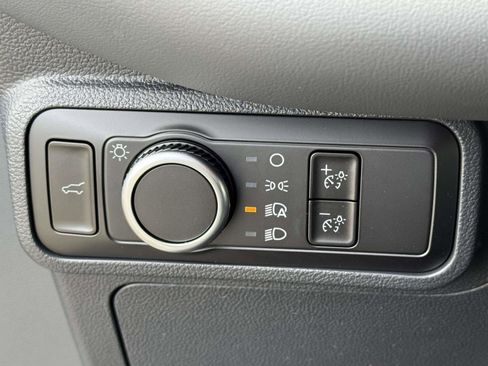 New 2026 Ford Explorer Active AWD/4WD image 18