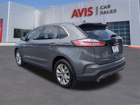Used 2024 Ford Edge Titanium image 3