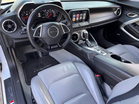 Used 2017 Chevrolet Camaro SS image 10