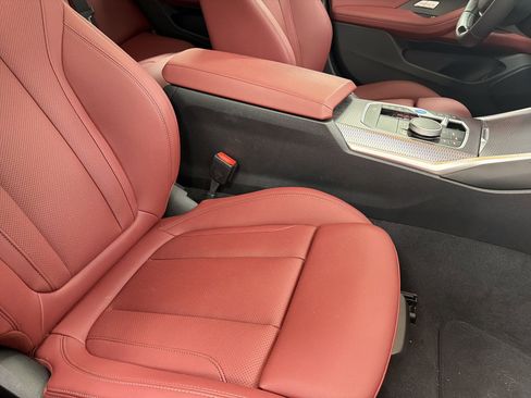 Used 2025 BMW i4 xDrive40i w/ Premium Package image 28