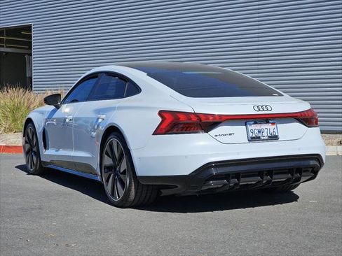 Used 2023 Audi e-tron GT Prestige w/ Prestige Package image 9