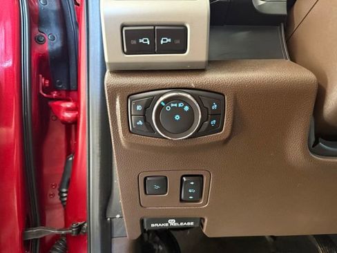 Used 2021 Ford F350 King Ranch image 12