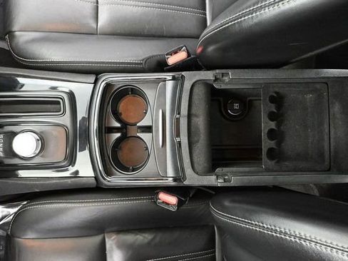 Used 2018 Chrysler 300 S w/ Beats Audio Group image 35