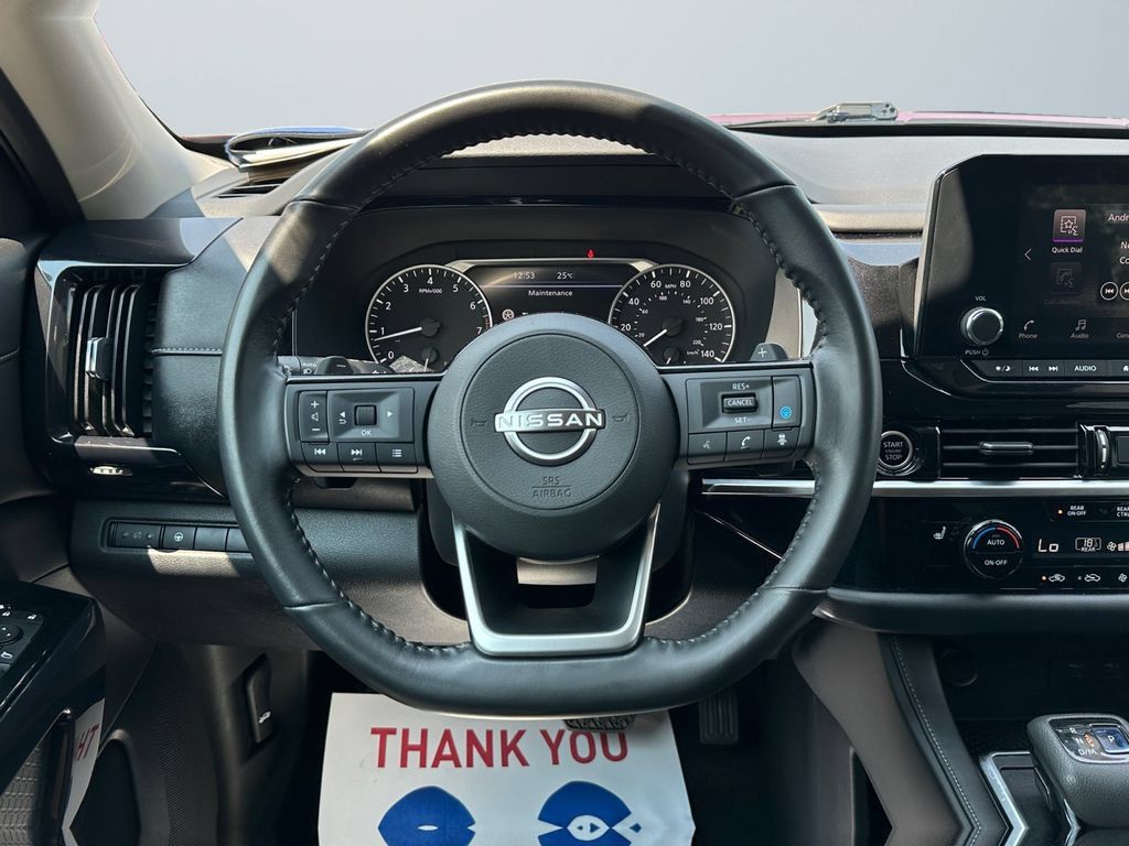 Used 2022 Nissan Pathfinder SV AWD/4WD image 12