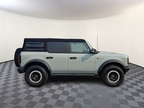 Used 2022 Ford Bronco Badlands AWD/4WD image 9