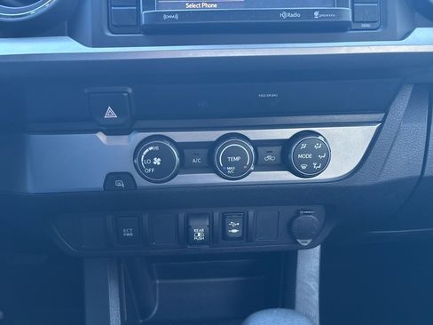 Used 2019 Toyota Tacoma SR5 image 19