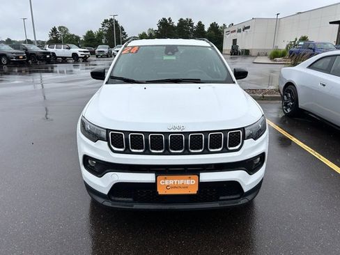 Certified 2024 Jeep Compass Latitude image 7