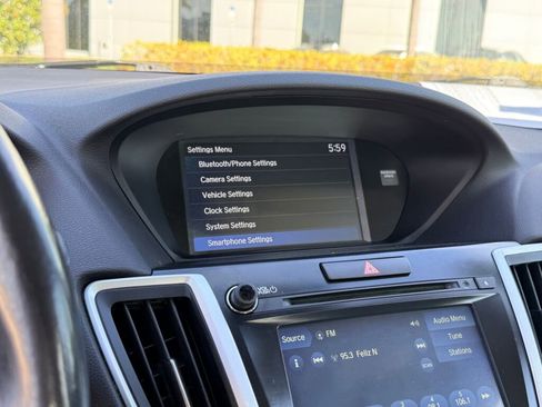 Used 2018 Acura TLX image 26