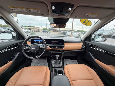 Used 2024 Kia Seltos EX AWD/4WD image 26