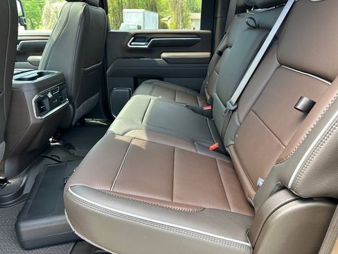 New 2026 GMC Sierra 2500 Denali w/ Denali Reserve Package AWD/4WD image 21