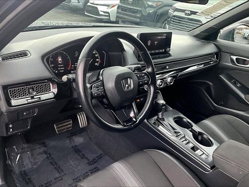 Used 2023 Honda Civic Sport image 13