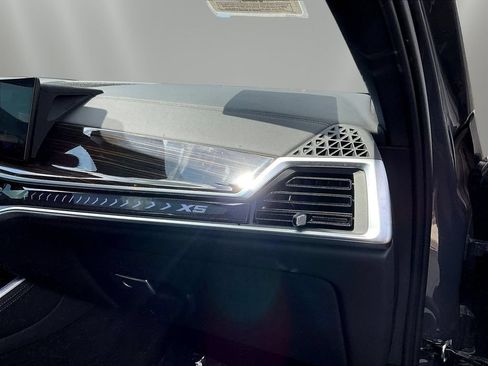 Used 2024 BMW X5 xDrive40i w/ Premium Essential Package AWD/4WD image 25