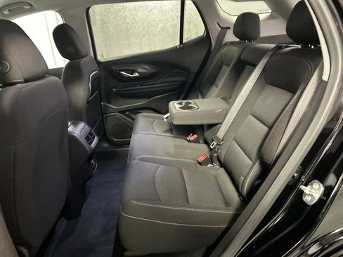 Used 2024 GMC Terrain SLE w/ Driver Convenience Package FWD image 22