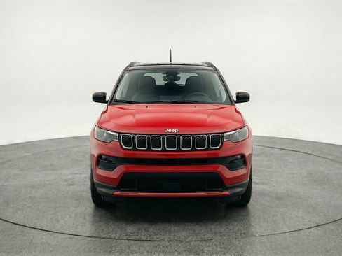 Used 2025 Jeep Compass Limited image 2