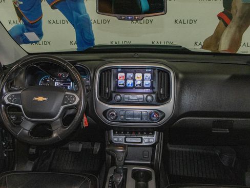 Used 2018 Chevrolet Colorado ZR2 w/ ZR2 Midnight Special Edition image 3