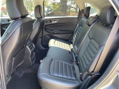 Used 2024 Ford Edge SEL w/ Convenience Package image 8