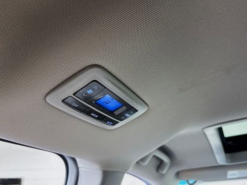 Used 2017 Toyota Sienna XLE Premium image 28