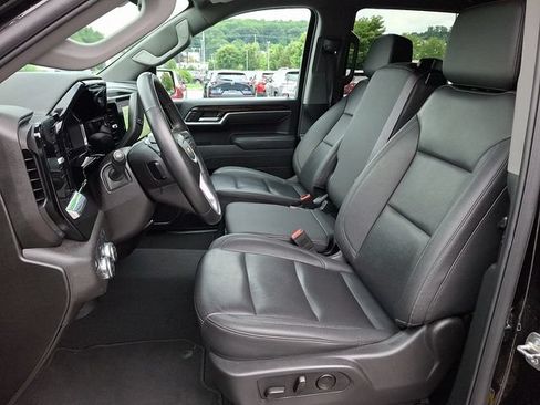 Used 2025 GMC Sierra 1500 SLT AWD/4WD image 13