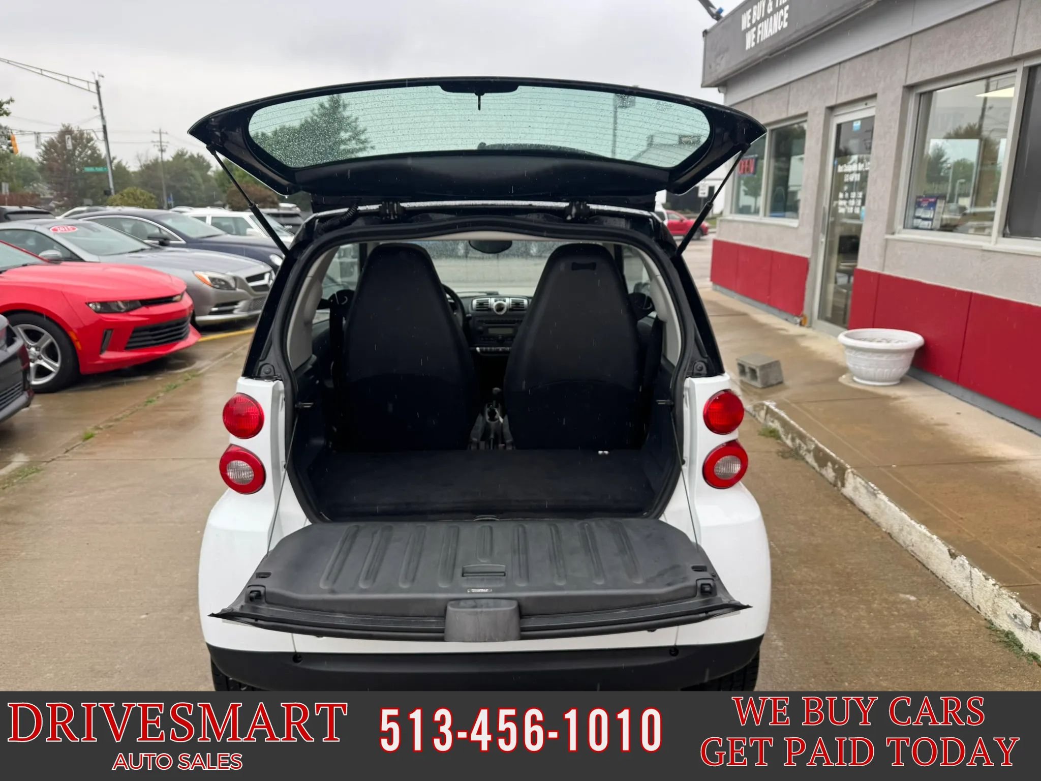 Used 2010 smart fortwo pure RWD image 11