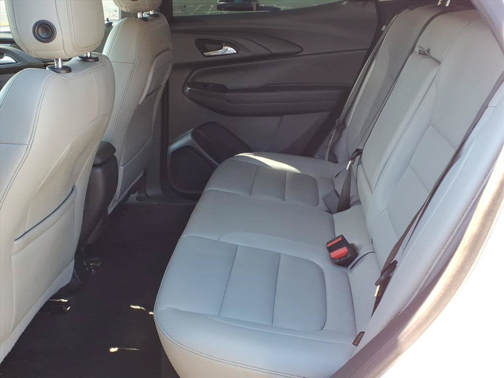 Used 2021 Chevrolet TrailBlazer LT w/ Premium Seating Package FWD image 23