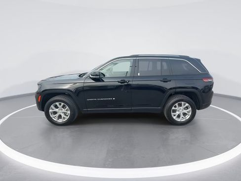 Used 2023 Jeep Grand Cherokee Limited AWD/4WD image 5