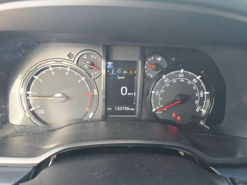 Used 2020 Toyota 4Runner SR5 image 18