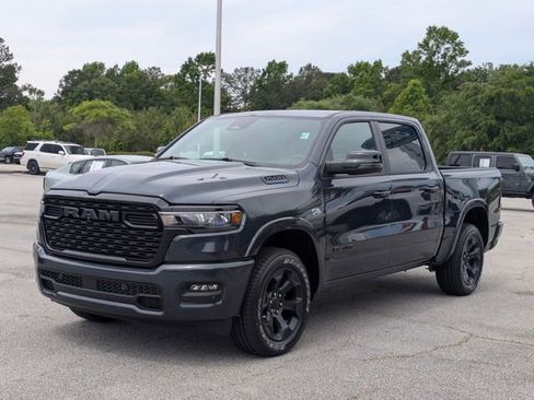 New 2026 RAM 1500 4x4 Crew Cab image 7