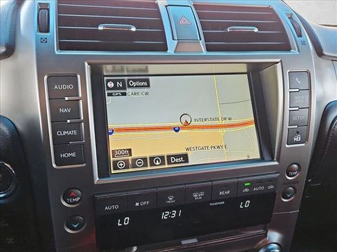 Used 2021 Lexus GX 460 Premium w/ Premium Package image 13