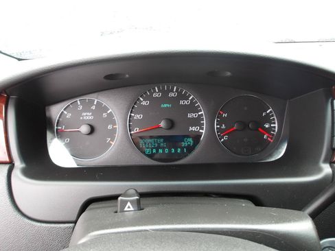 Used 2006 Chevrolet Impala LT w/ Preferred Equipment Group FWD image 16