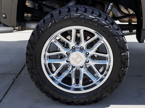Used 2020 Chevrolet Silverado 3500 LTZ w/ LTZ Premium Package AWD/4WD image 11
