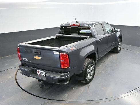 Used 2017 Chevrolet Colorado Z71 AWD/4WD image 32