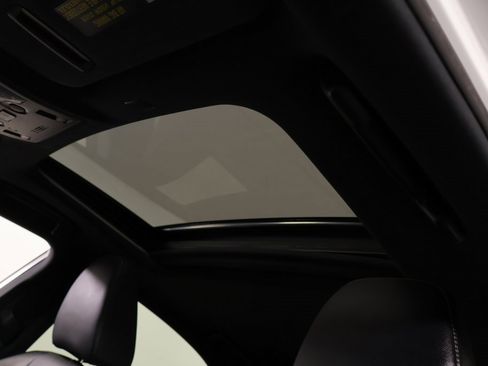 Used 2019 Lexus IS 300 image 16